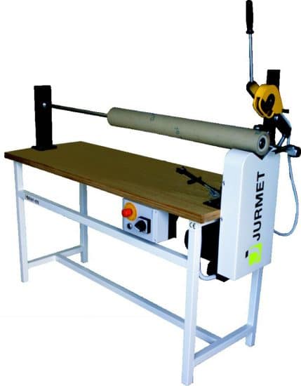 The CATER-M, a manual pipe/core cutter, for dust-free, precise cardboard and tube cutting